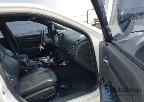 2015 Chrysler 300 S z USA, uszkodzony, nr VIN 2C3CCABG7FH755711